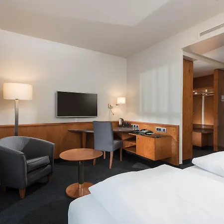 Seminaris Aparthotel 4*